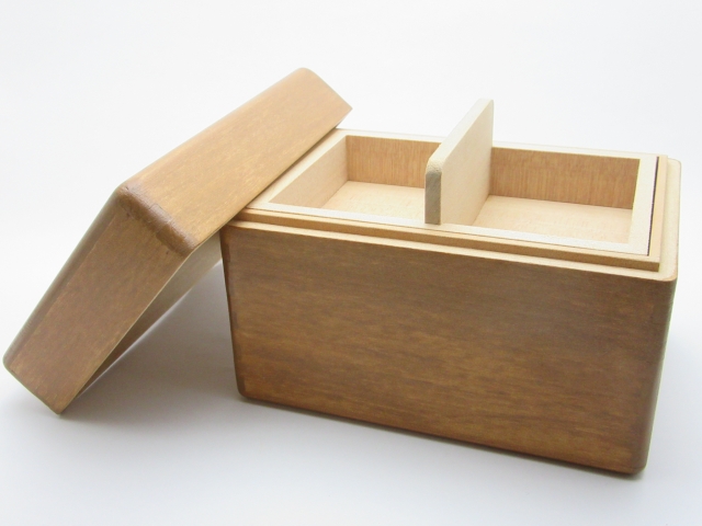 [木製]小さめサイズの裁縫箱(色:ウォルナット)