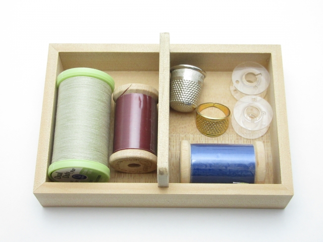 [木製]小さめサイズの裁縫箱(色:オーク)
